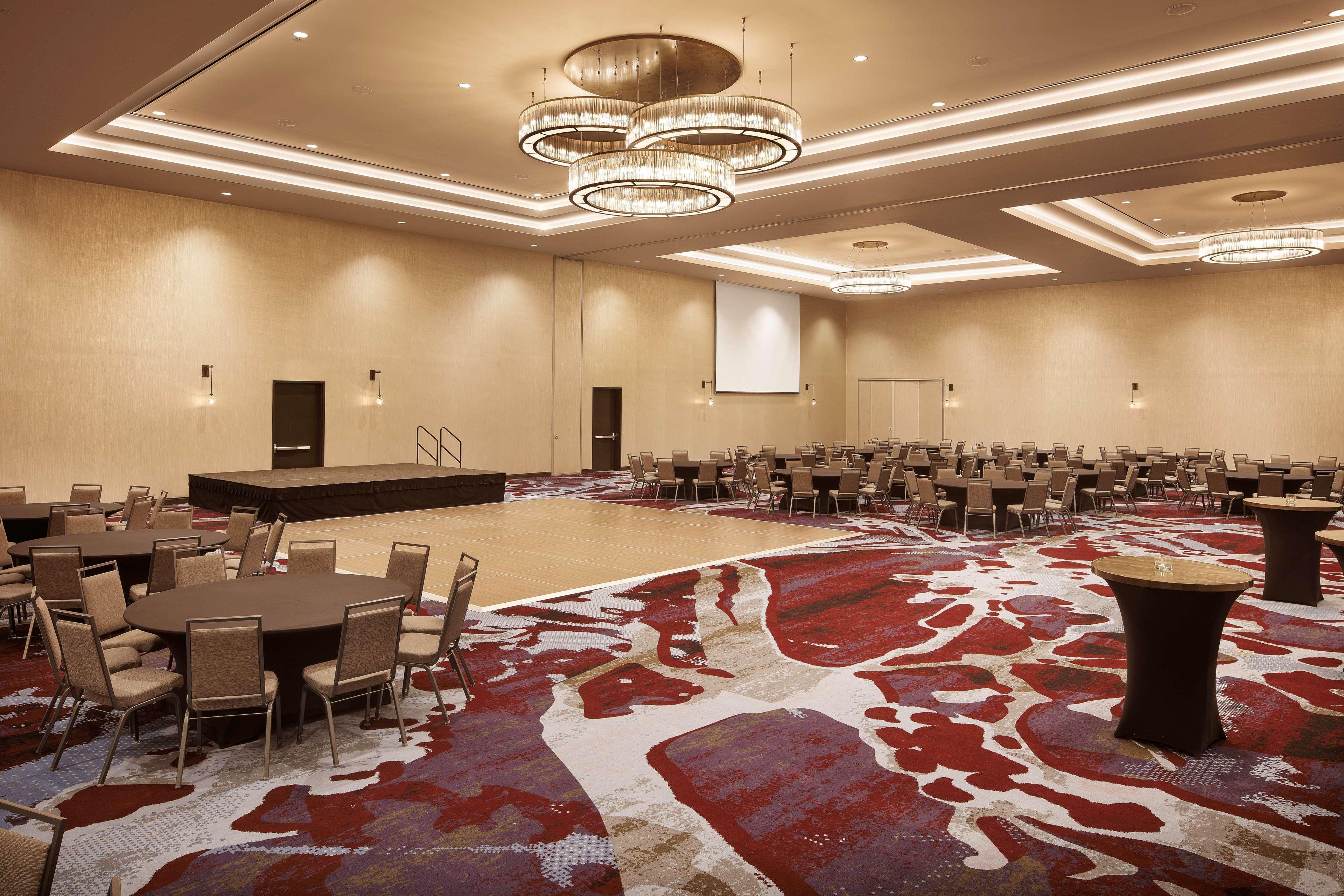 Embassy Suites Amarillo Downtown Bagian luar foto