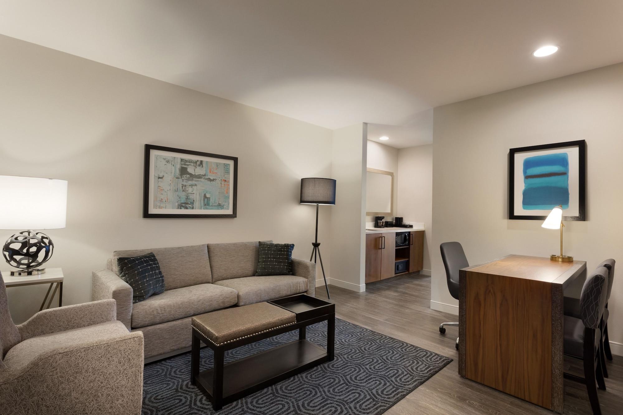 Embassy Suites Amarillo Downtown Bagian luar foto