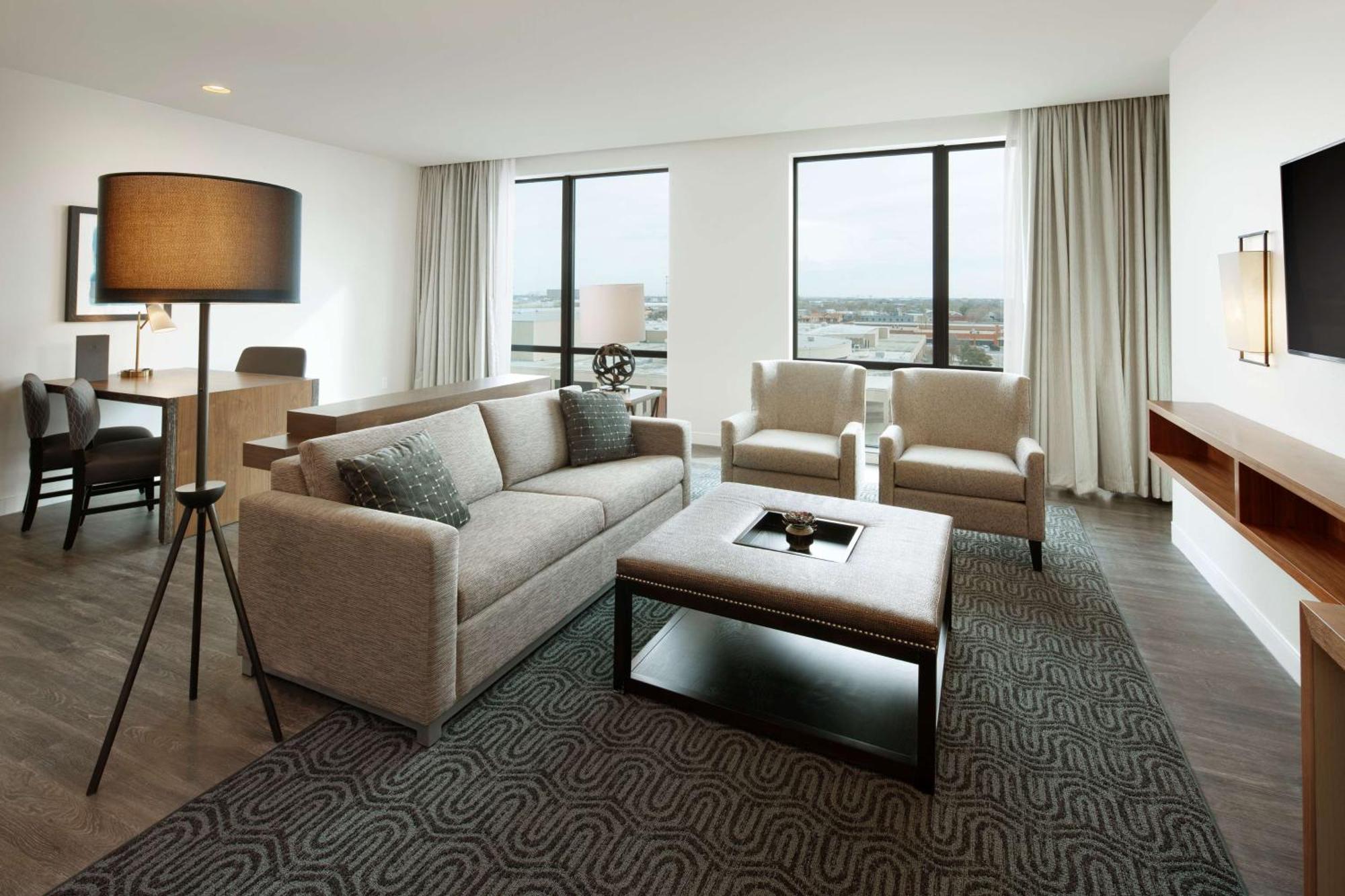 Embassy Suites Amarillo Downtown Bagian luar foto